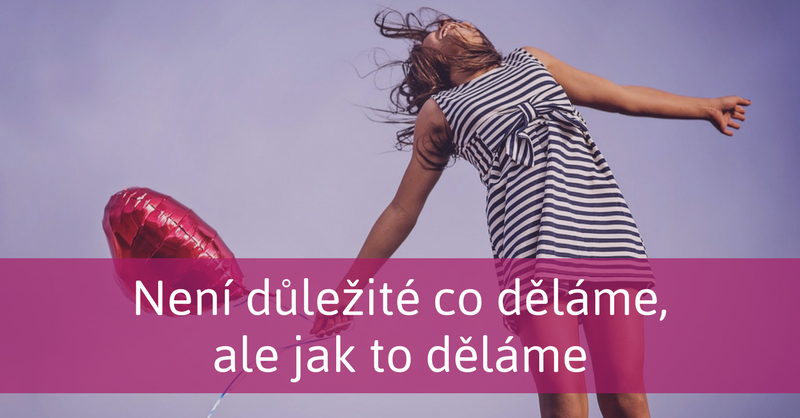 Spokojená žena s balonkem